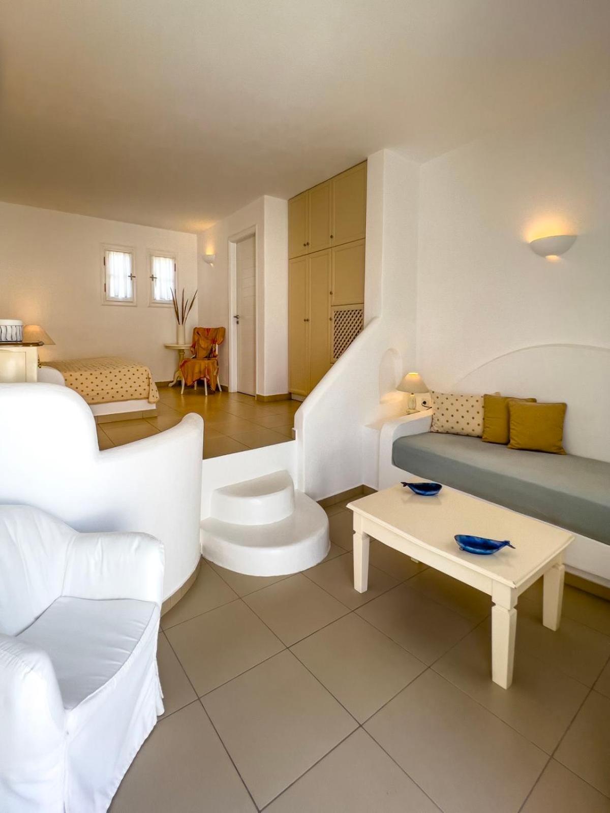 Aspalathras White Hotel Folegandros Town Luaran gambar