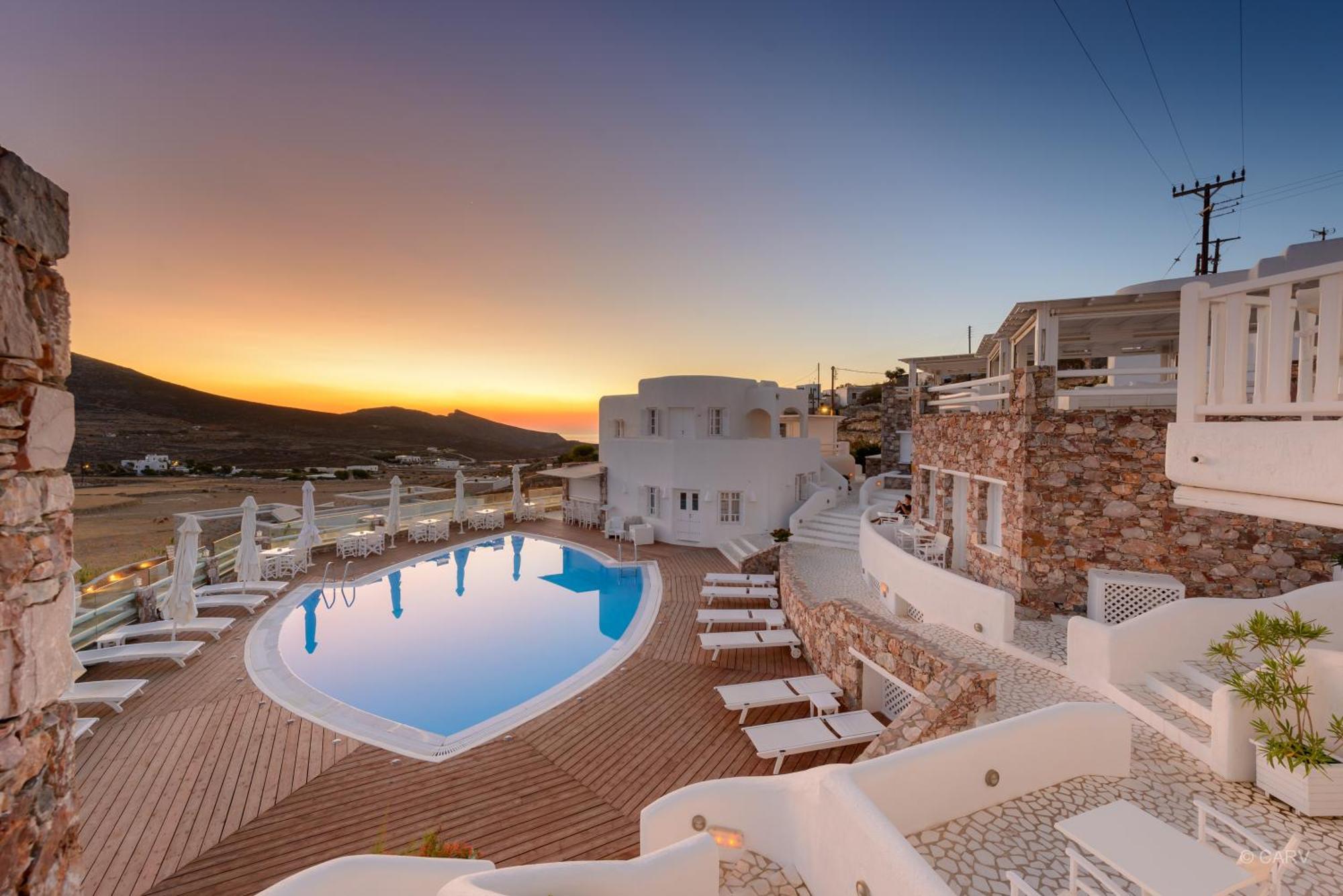 Aspalathras White Hotel Folegandros Town Luaran gambar